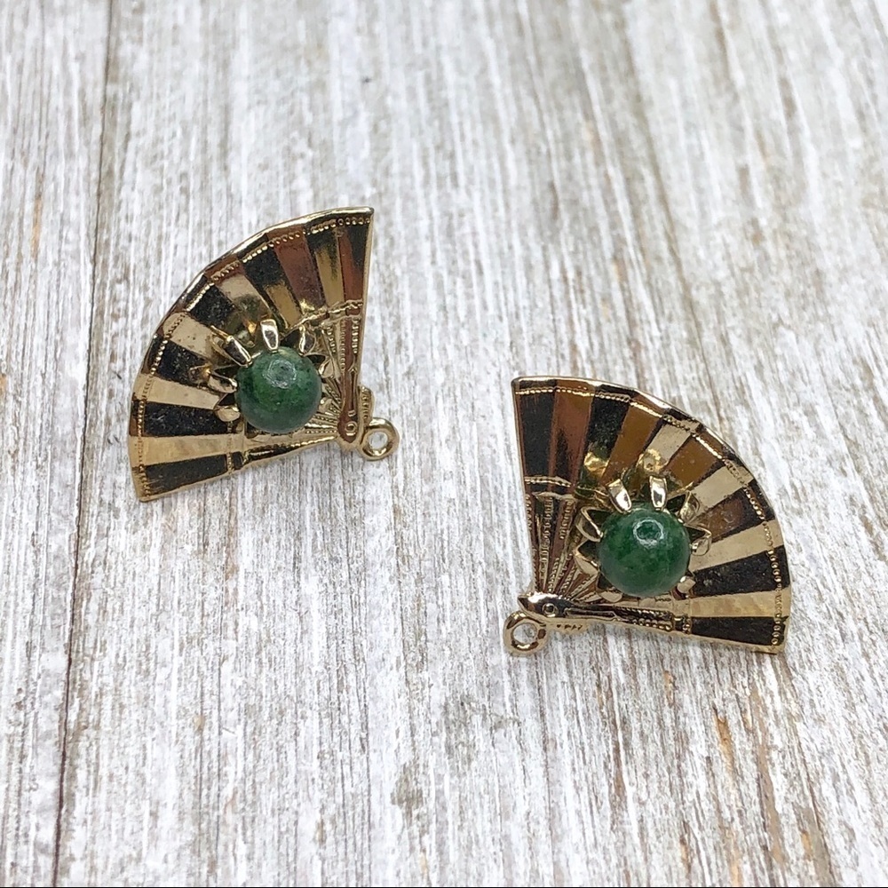 Vintage Nephrite Jade Fan Shaped Clip-on Earrings